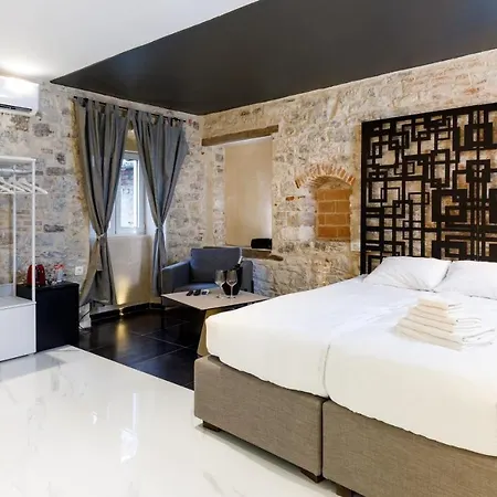 Palace Luxury